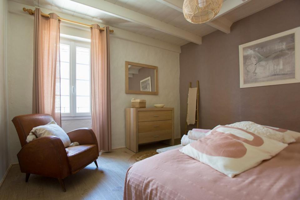 Maison Du Bois Saint-Antoine  ภายนอก รูปภาพ