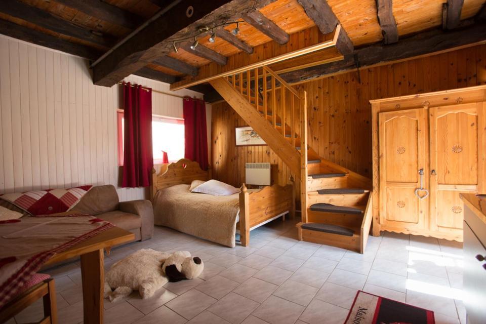 Maison Du Bois Saint-Antoine  ภายนอก รูปภาพ